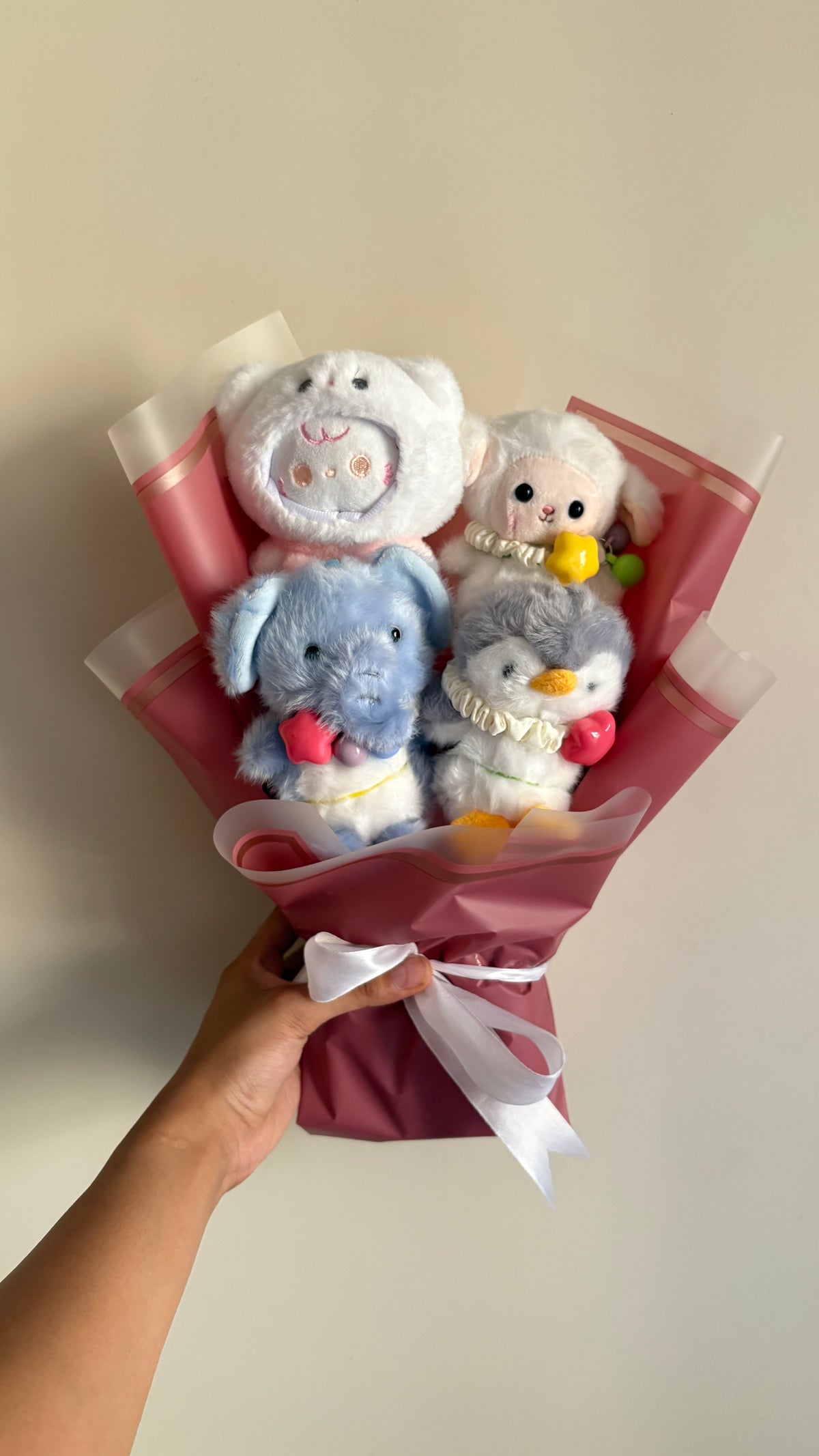 4 Plushie Bouquet 🧸