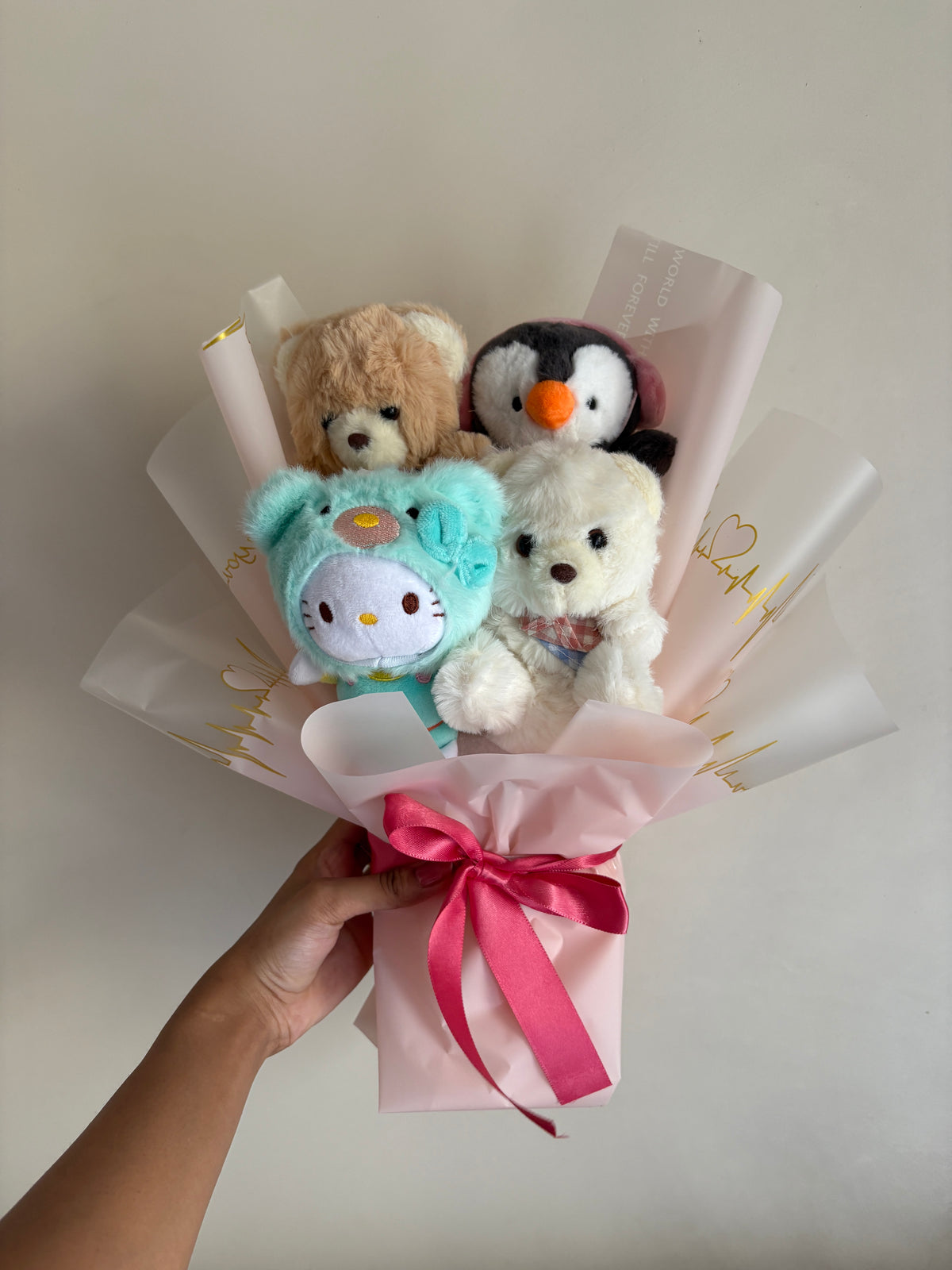 4 Plushie Bouquet 🧸